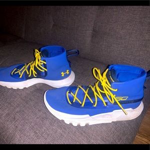Under Armour Steph Currie 3Zero 2 Mid Basketball Sneakers